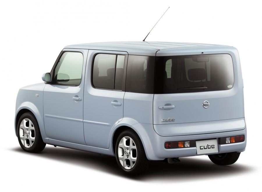  Nissan Cube 2002 года  (фото 7 из 7)